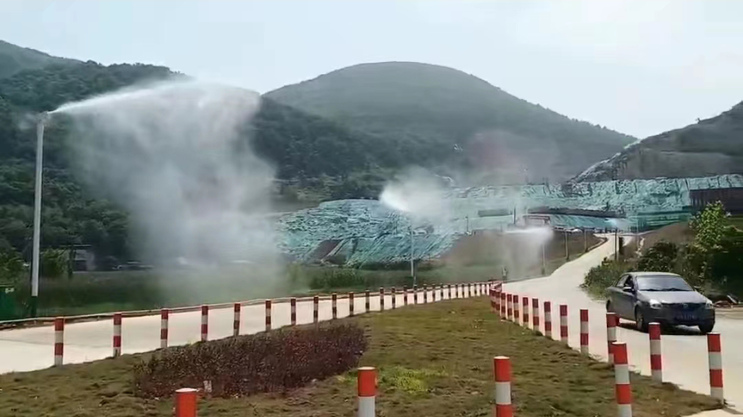 道路360旋转喷雾 (1).jpg